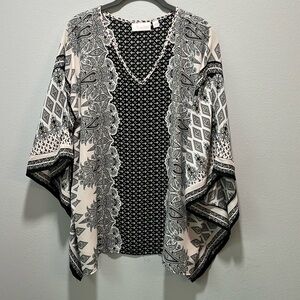 belle by Kim Gravel Size Large poncho type blouse